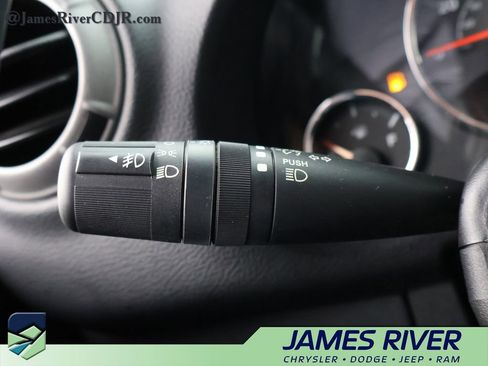 Used 2015 Jeep Wrangler Unlimited Sport w/ Quick Order Package 24S image 30