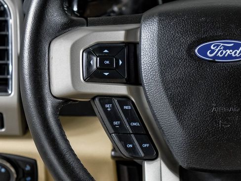 Used 2020 Ford F350 Lariat w/ Lariat Value Package image 17