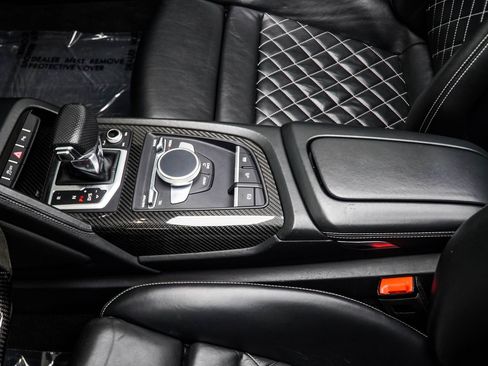 Used 2018 Audi R8 V10 AWD/4WD image 30