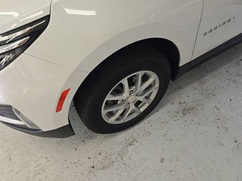 Used 2024 Chevrolet Equinox LT AWD/4WD image 9