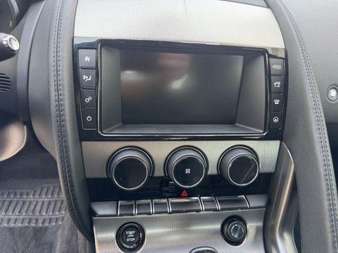 Used 2017 Jaguar F-TYPE Coupe RWD image 24