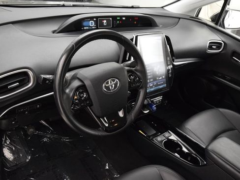 Used 2020 Toyota Prius Prime XLE FWD image 19
