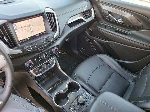 Used 2023 GMC Terrain SLT w/ Infotainment Package II image 14