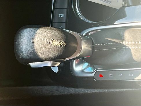 Used 2023 Buick Encore GX Select w/ Safety Package II image 16