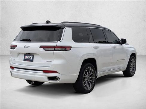 Used 2025 Jeep Grand Cherokee L Summit AWD/4WD image 5