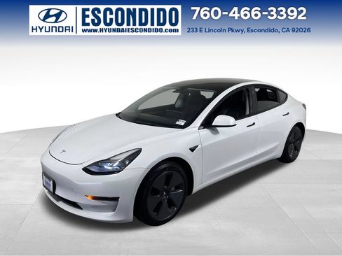 Used 2023 Tesla Model 3 Standard Range RWD image 1