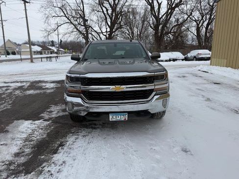 Used 2017 Chevrolet Silverado 1500 LT w/ All Star Edition image 3