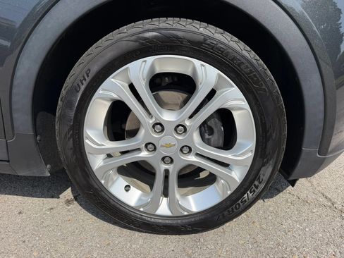 Used 2018 Chevrolet Bolt LT FWD image 14