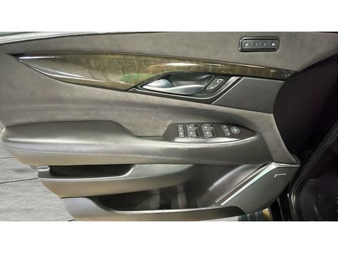 Used 2019 Cadillac Escalade Platinum AWD/4WD image 10