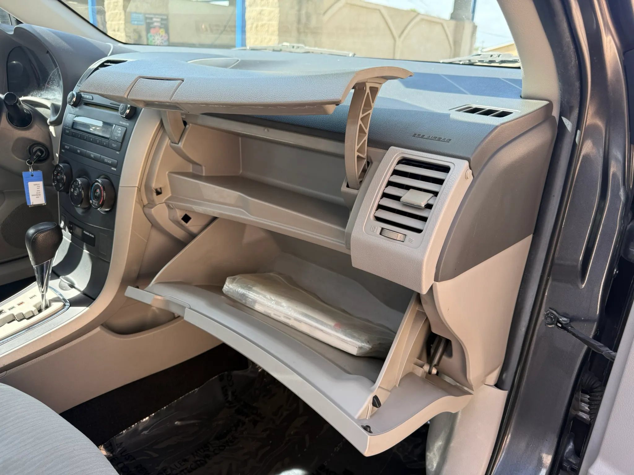 Used 2010 Toyota Corolla LE w/ All Weather Guard Pkg FWD image 16