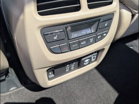 Used 2021 Honda Pilot Elite image 20