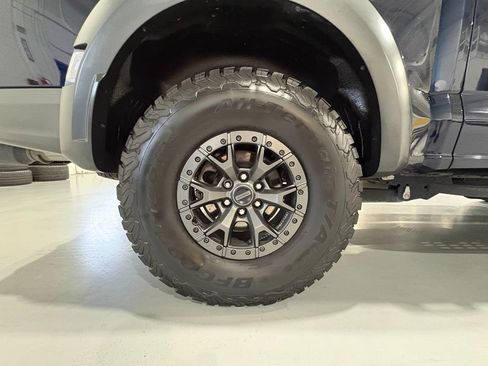 Used 2022 Ford F150 Raptor w/ Raptor 37 Performance Package AWD/4WD image 71