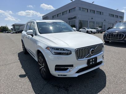 Used 2025 Volvo XC90 B5 Core w/ Climate Package