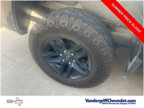 Used 2019 Chevrolet Silverado 1500 LT Trail Boss AWD/4WD image 9