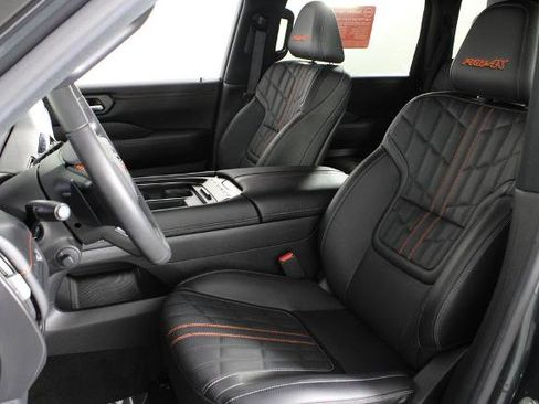 Certified 2026 Nissan Armada PRO-4X image 20