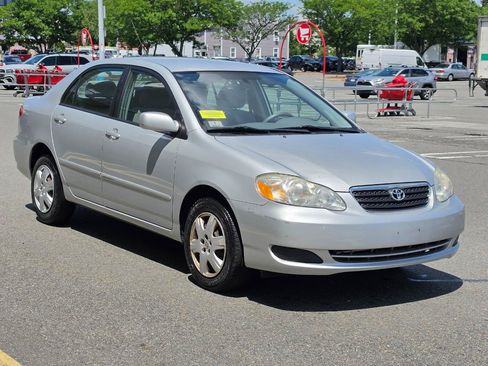Used 2005 Toyota Corolla CE FWD image 3