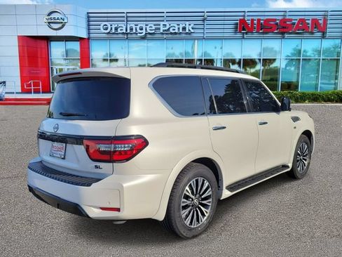 Used 2022 Nissan Armada SL w/ Midnight Edition Package RWD image 2