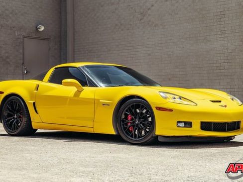 Used 2007 Chevrolet Corvette Z06 w/ Preferred Equipment Group RWD image 4