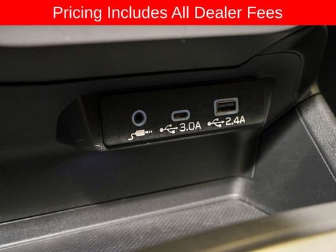 Used 2025 Subaru Crosstrek 2.0i Premium AWD/4WD image 16