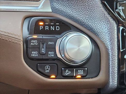Used 2021 RAM 1500 Limited AWD/4WD image 9