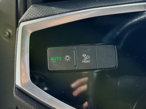 Used 2020 Audi Q3 2.0T Premium Plus w/ Premium Plus Package image 14