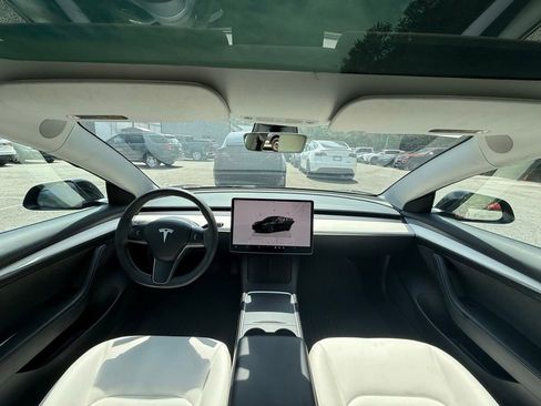 Used 2023 Tesla Model 3 Standard Range RWD image 11