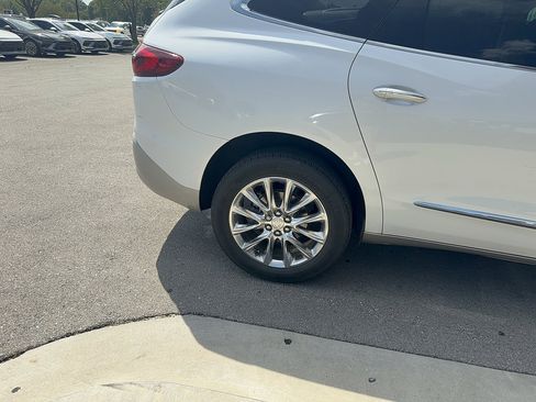 Used 2021 Buick Enclave Premium w/ Surround and Sites Package FWD image 4