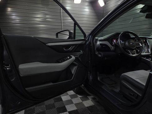 Used 2023 Subaru Outback Premium image 29