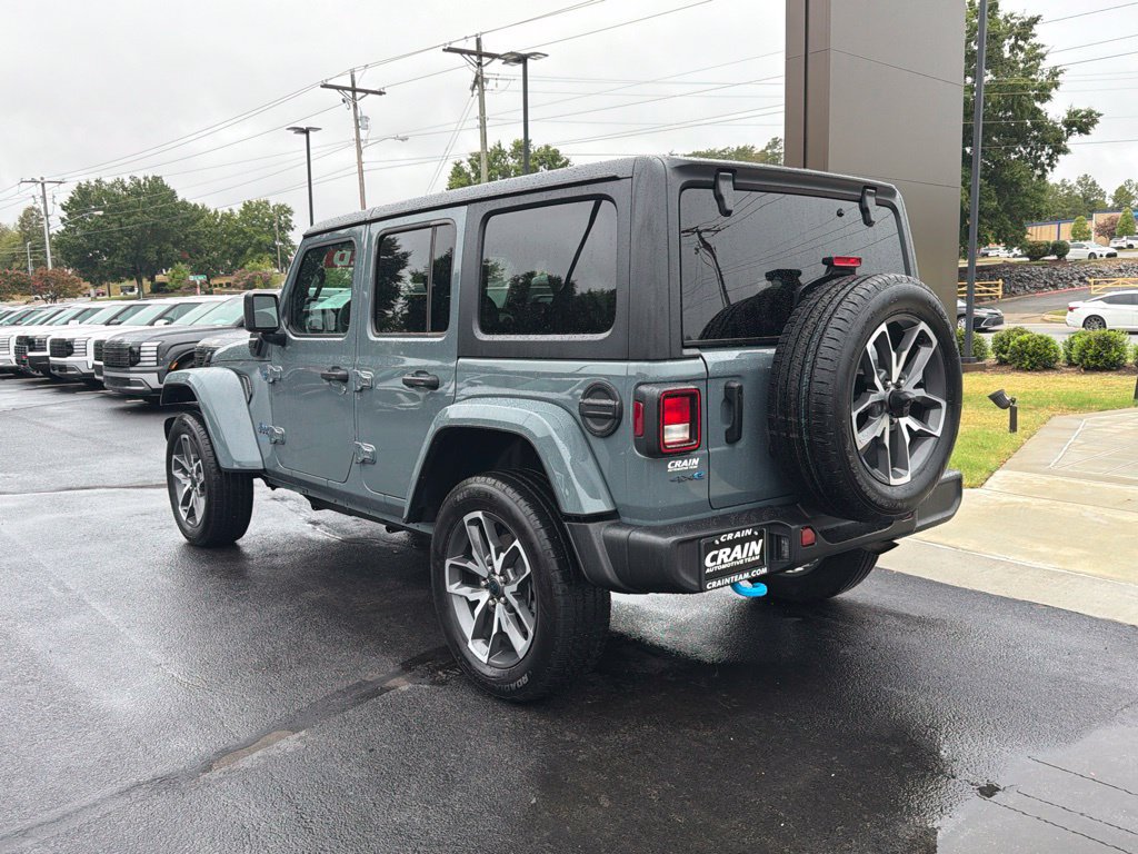 Used 2024 Jeep Wrangler Unlimited w/ Convenience Group AWD/4WD image 6