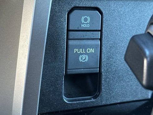 Used 2022 Toyota Tundra SR5 w/ SR5 Convenience Package image 19