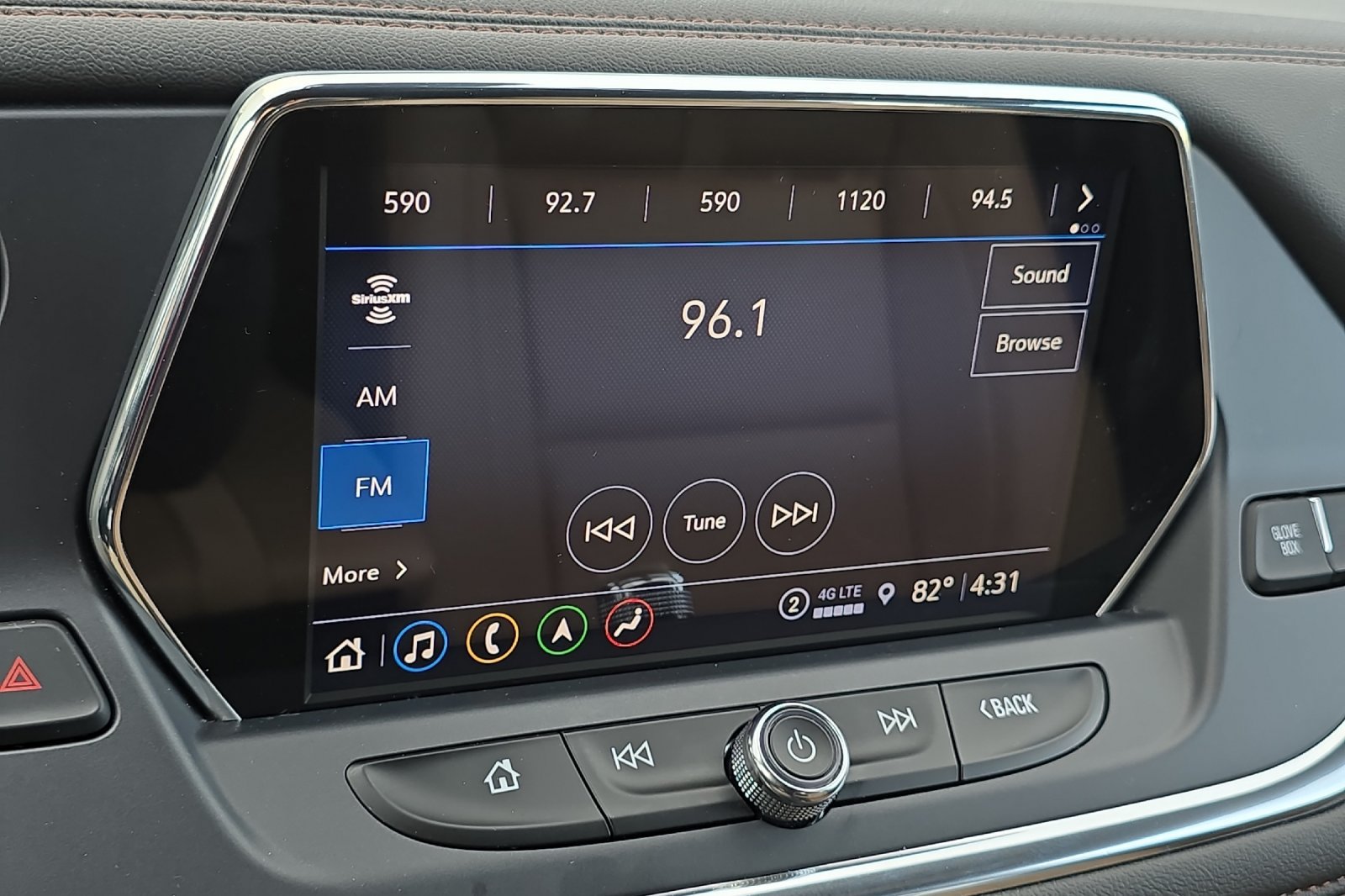Used 2022 Chevrolet Blazer Premier AWD/4WD image 18