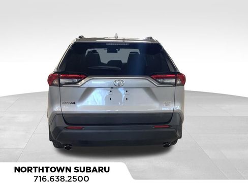 Used 2020 Toyota RAV4 XLE w/ Convenience Package image 4