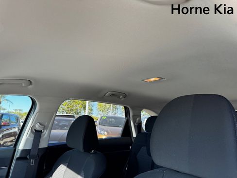 New 2026 Kia Sorento LX image 13