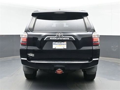 Used 2016 Toyota 4Runner SR5 image 13