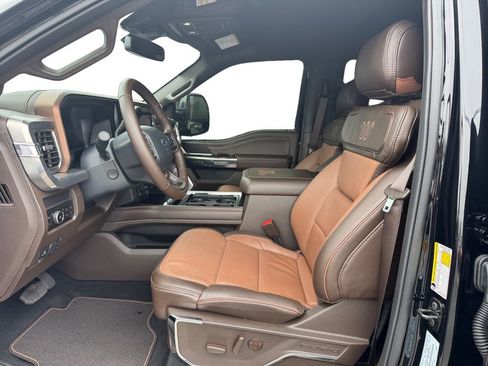 Used 2025 Ford F250 King Ranch w/ Chrome Package image 10
