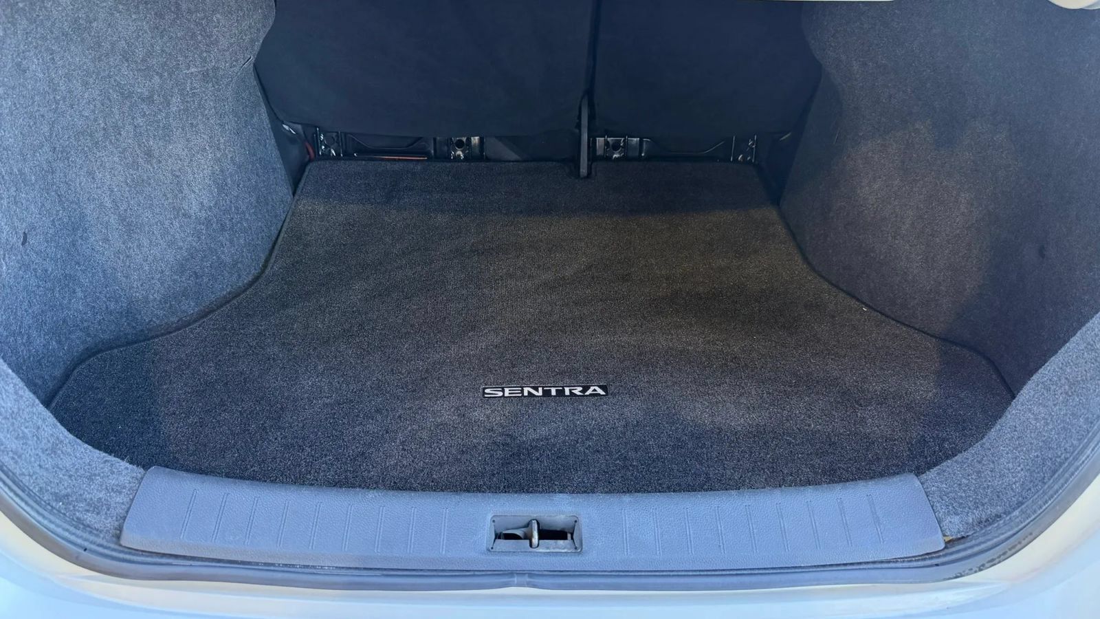 Used 2013 Nissan Sentra S FWD image 20