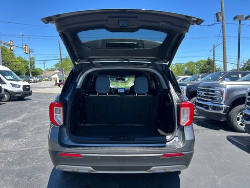 Certified 2023 Ford Explorer XLT w/ Equipment Group 202A AWD/4WD image 15