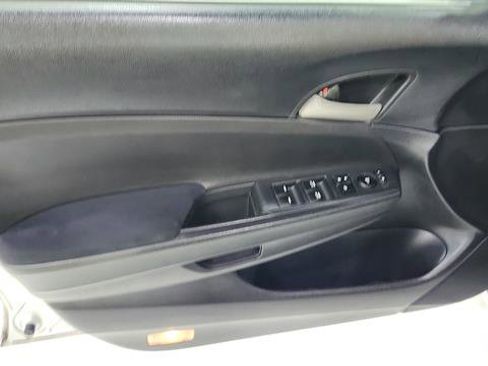 Used 2011 Honda Accord SE image 18