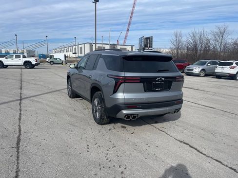 Used 2025 Chevrolet Traverse LT w/ LPO, Floor Liner Package AWD/4WD image 3