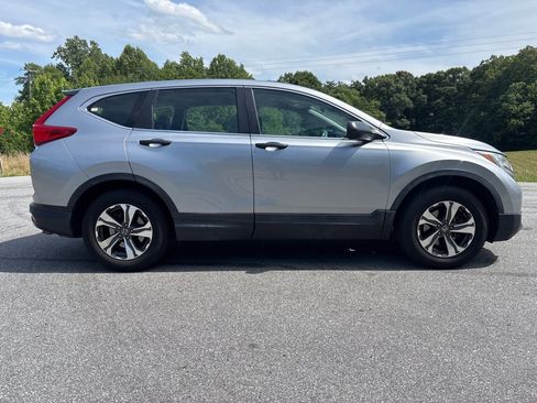 Used 2018 Honda CR-V LX image 6