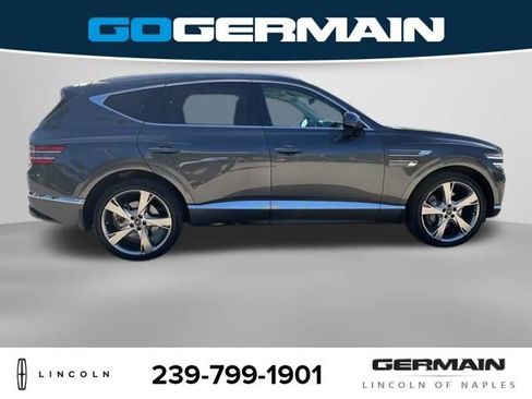 Used 2022 Genesis GV80 2.5T w/ Prestige Package 04 image 8