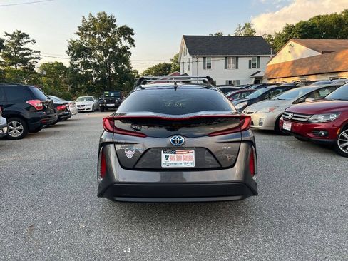 Used 2020 Toyota Prius Prime XLE FWD image 7