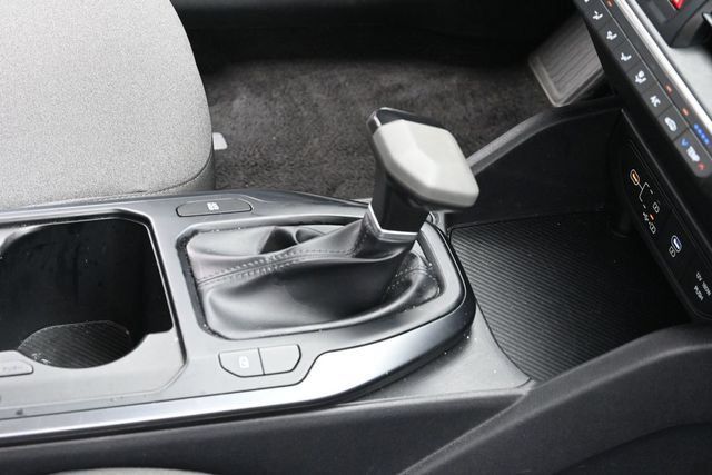 Used 2025 Kia K4 FWD image 36