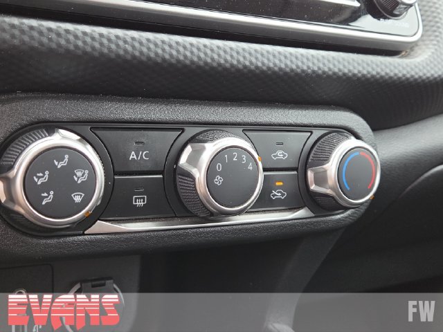 Used 2021 Nissan Kicks S FWD image 9