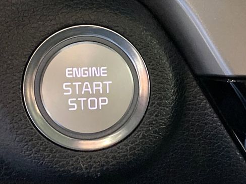 Used 2025 Kia Telluride S image 18