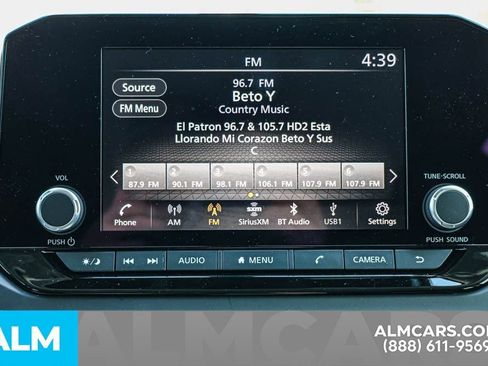 Used 2025 Nissan Pathfinder S image 44