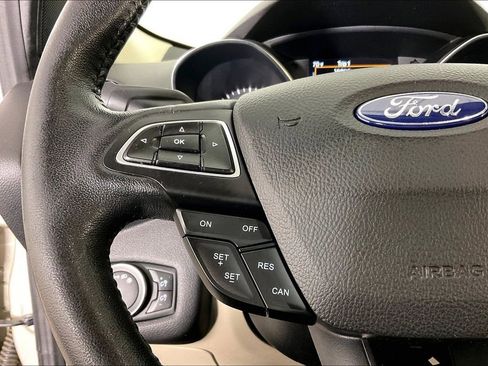 Used 2018 Ford Escape Titanium image 26