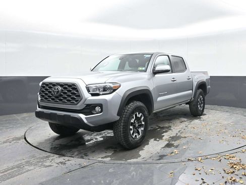 Used 2023 Toyota Tacoma TRD Off-Road image 5