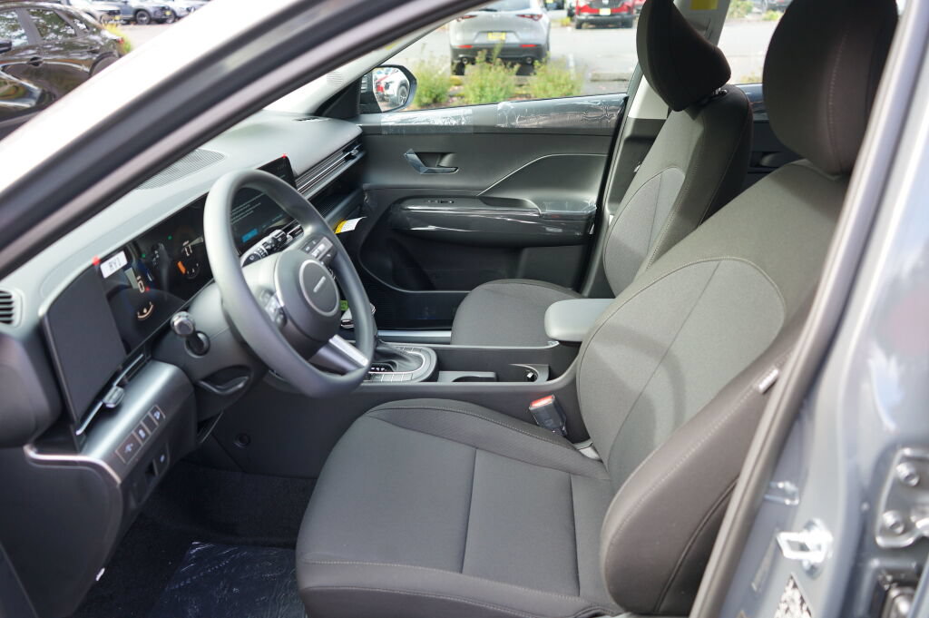 New 2027 Hyundai Kona SE AWD/4WD image 13