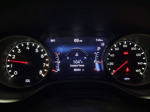 Used 2020 Jeep Compass Limited FWD image 23